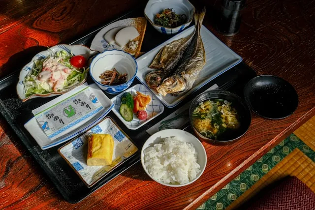 食べる順番ダイエットで満足感を得られる和定食